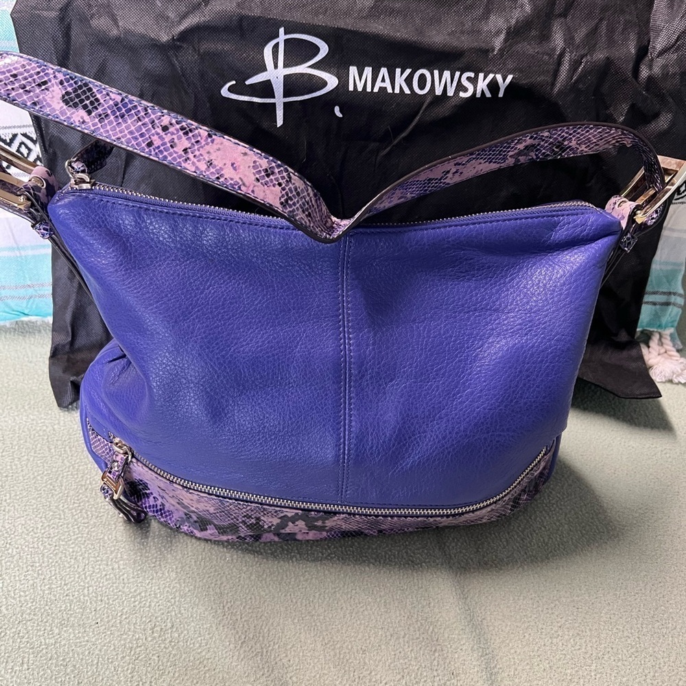 Purple leather - Picture 2 of 4